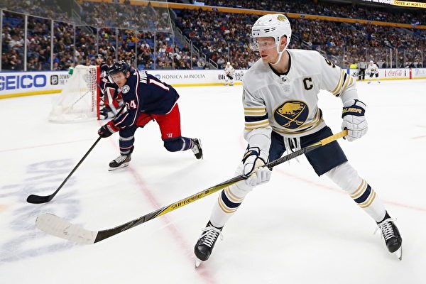 😮湖人目前战绩22胜11负 总得分3870分总失分也正好是3870分！